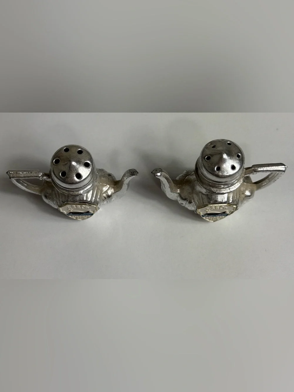 Silver Teapot-Shaped Salt and Pepper Shakers Sea World San Diego